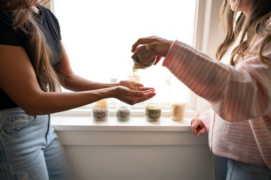 Tinctures, Teas, and Capsules: What’s the Difference?